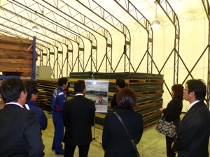 岩船港利用促進協議会（新潟県村上市）の24名の方々が東扇島防災拠点及び隣接の海上災害防止センター川崎基地を視察