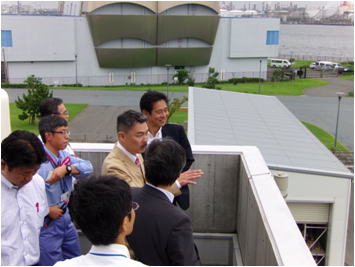 ３Fベランダより施設の概要説明