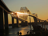 �[�z���������u�����Q�[�g�u���b�W�v�i�����s�]����j